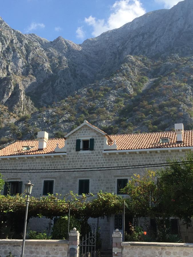 Apartment Radimiri Kotor Exterior photo