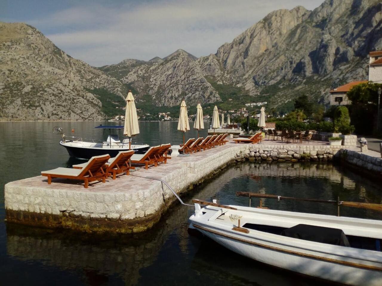 Apartment Radimiri Kotor Exterior photo