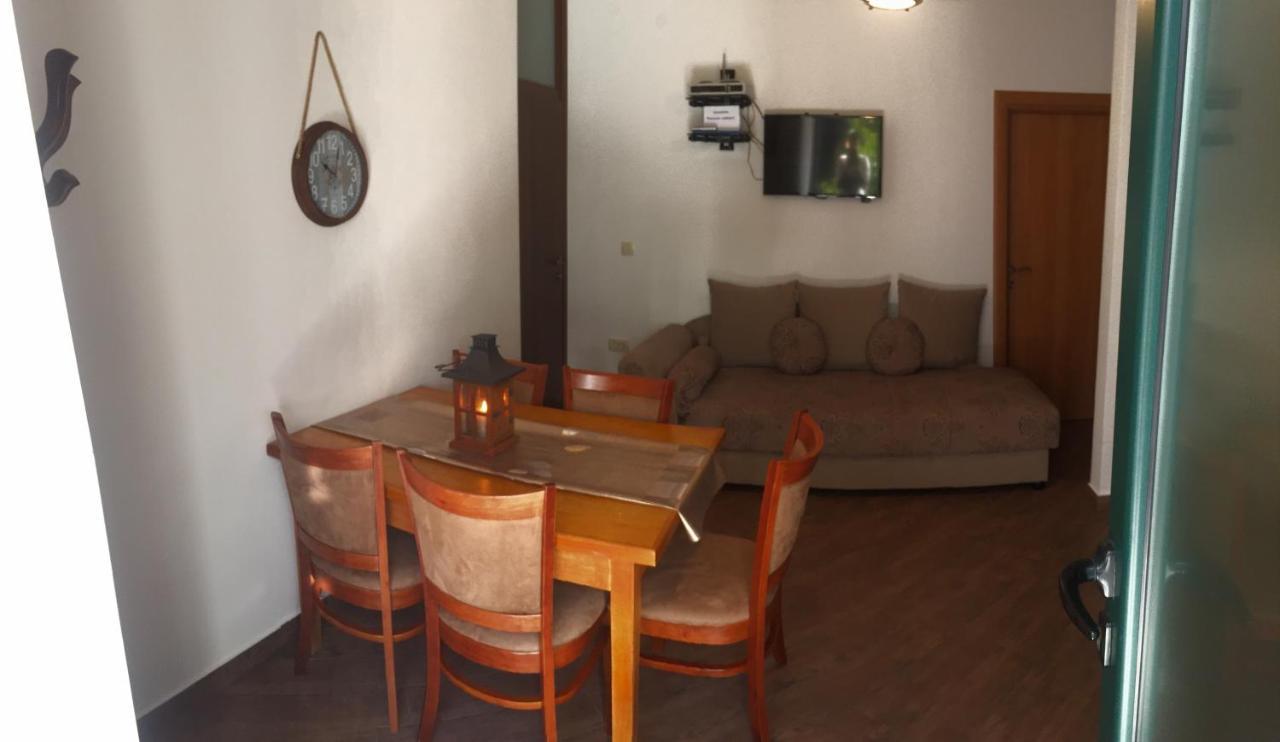 Apartment Radimiri Kotor Exterior photo